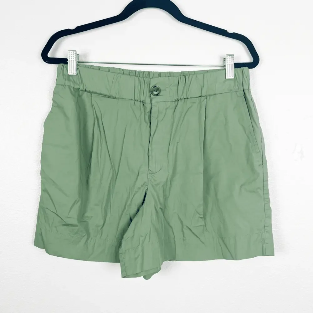 A New Day Women's Chino Pull‎ On Shorts Green Sz M
